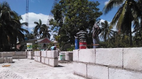 Début de la construction de la bibliothèque de l'école de Vieux Bourg (…)