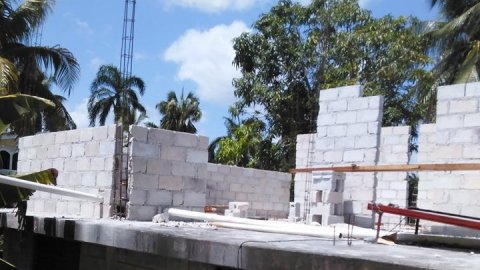 Début de la construction de la bibliothèque de l'école de Vieux Bourg (…)